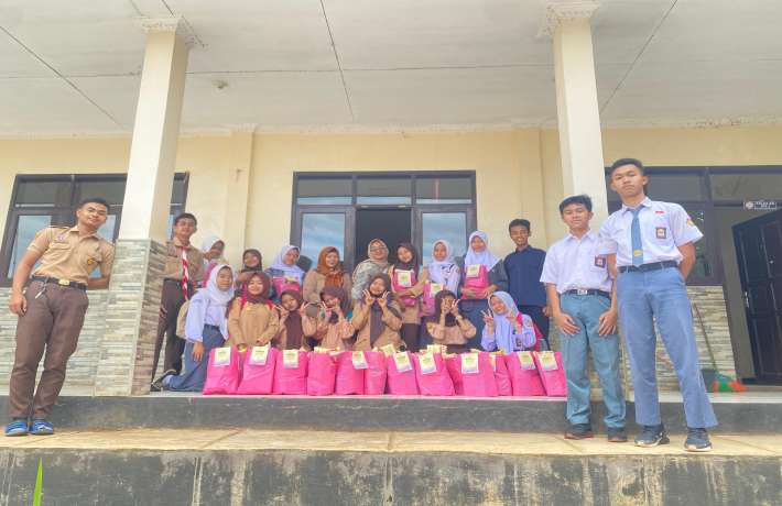 SMA Terpadu Bandung Ibun Gelar Bakti Sosial Ramadhan Wujudkan Kepedulian untuk Sesama
