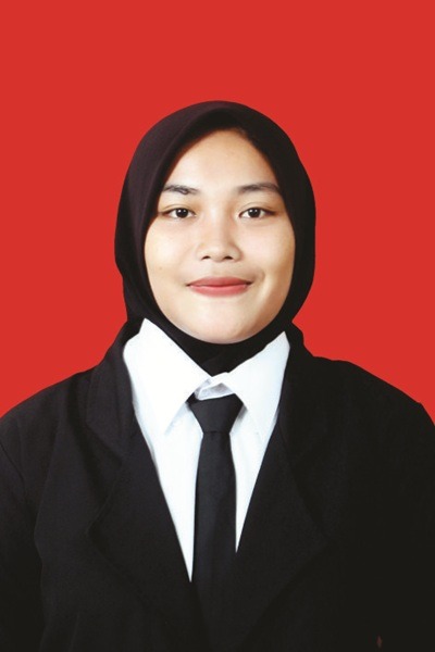 Icha Vionesta, S.Pd, Gr